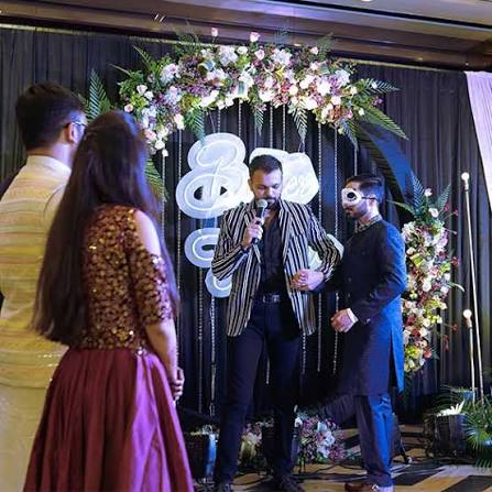 What type of anchor works well for a large wedding with 500+ guests?